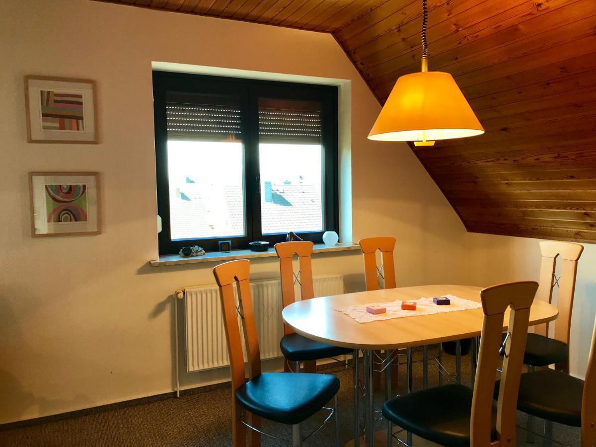 Mal Steinbock _ Ferienwohnung Anni Malente Bagian luar foto